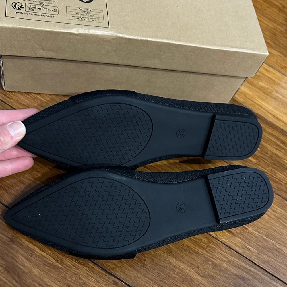 NWT Hiulycence Elegant Black Women's pointed Flats with bow